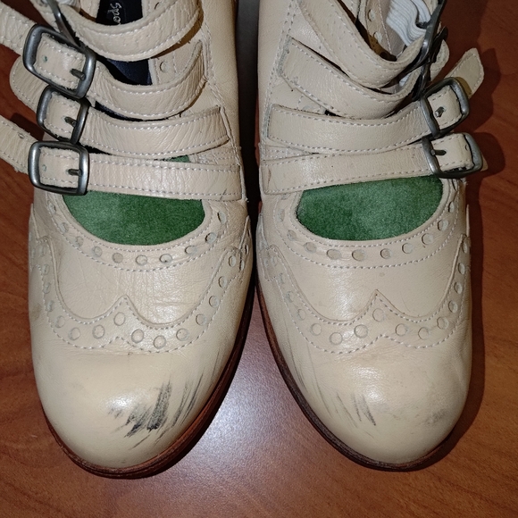 JOHN FLUEVOG Adrians : Alli 4-Buckle Mary Jane Brogue Wingtip Shoes US 7 Beige - Picture 3 of 16